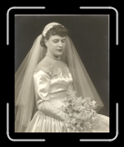 Mom-Wedding Dress 1 * 9580 x 11936 * (112.33MB)